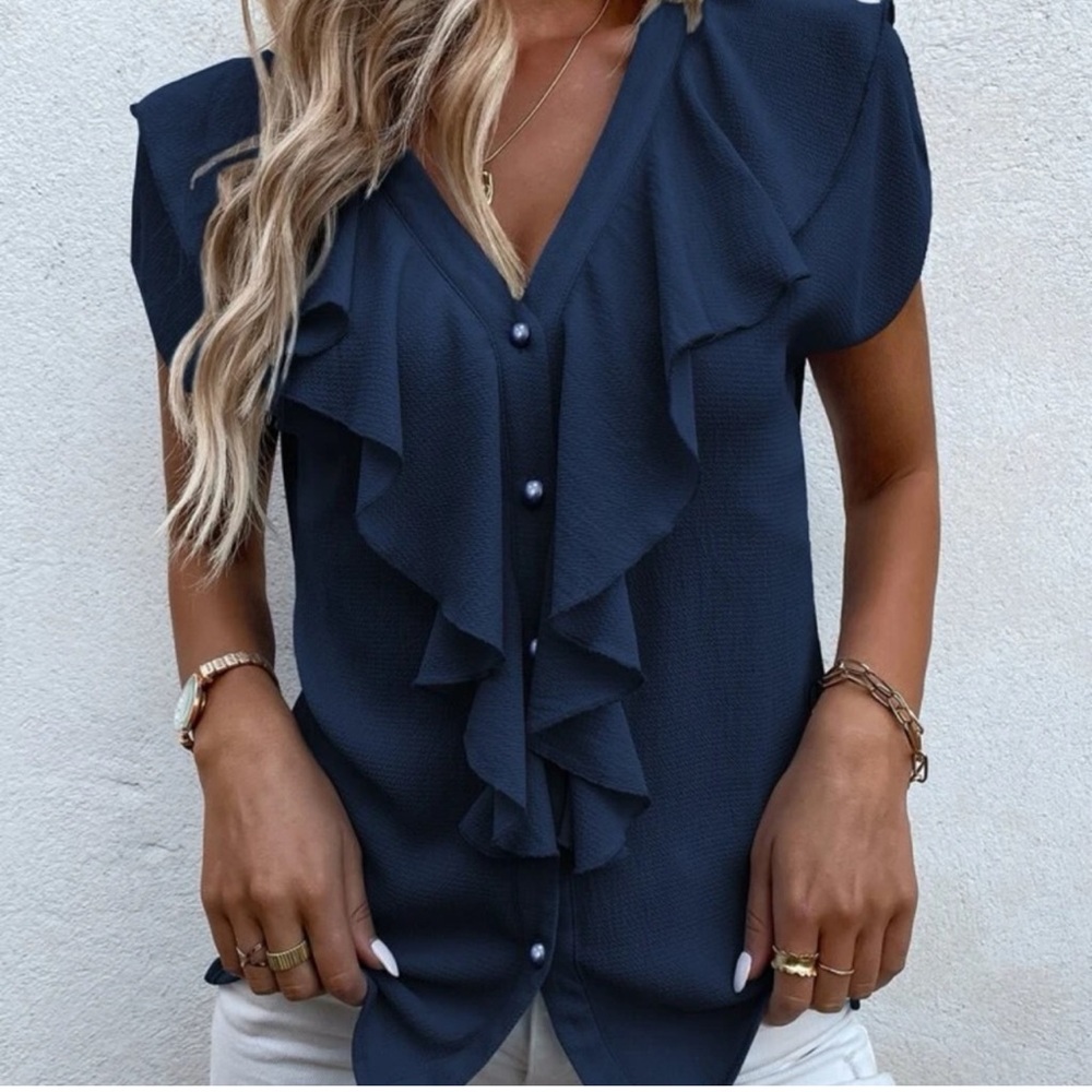 Super cute woman ruffle tops